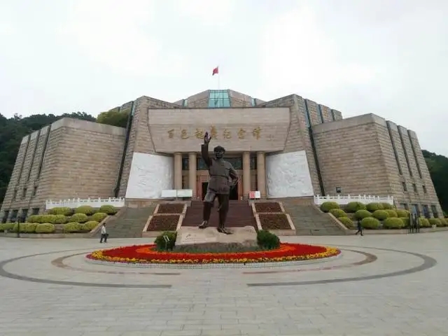 &#19975;&#35937;&#22478;&#20307;&#32946;&#45;&#19975;&#35937;&#22478;&#65288;&#20013;&#22269;&#65289;&#20844;&#21496;