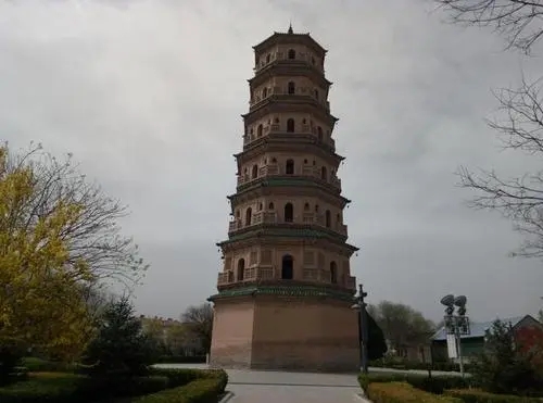 &#19975;&#35937;&#22478;&#20307;&#32946;&#45;&#19975;&#35937;&#22478;&#65288;&#20013;&#22269;&#65289;&#20844;&#21496;